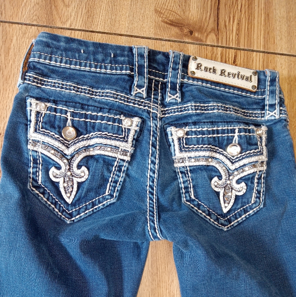 - GUC Rock Revival embellished janella boot jeans size 24